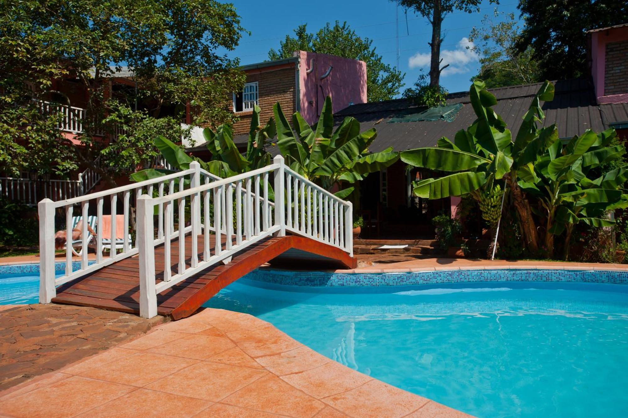 Hotel Posada La Sorgente Puerto Iguazú Esterno foto